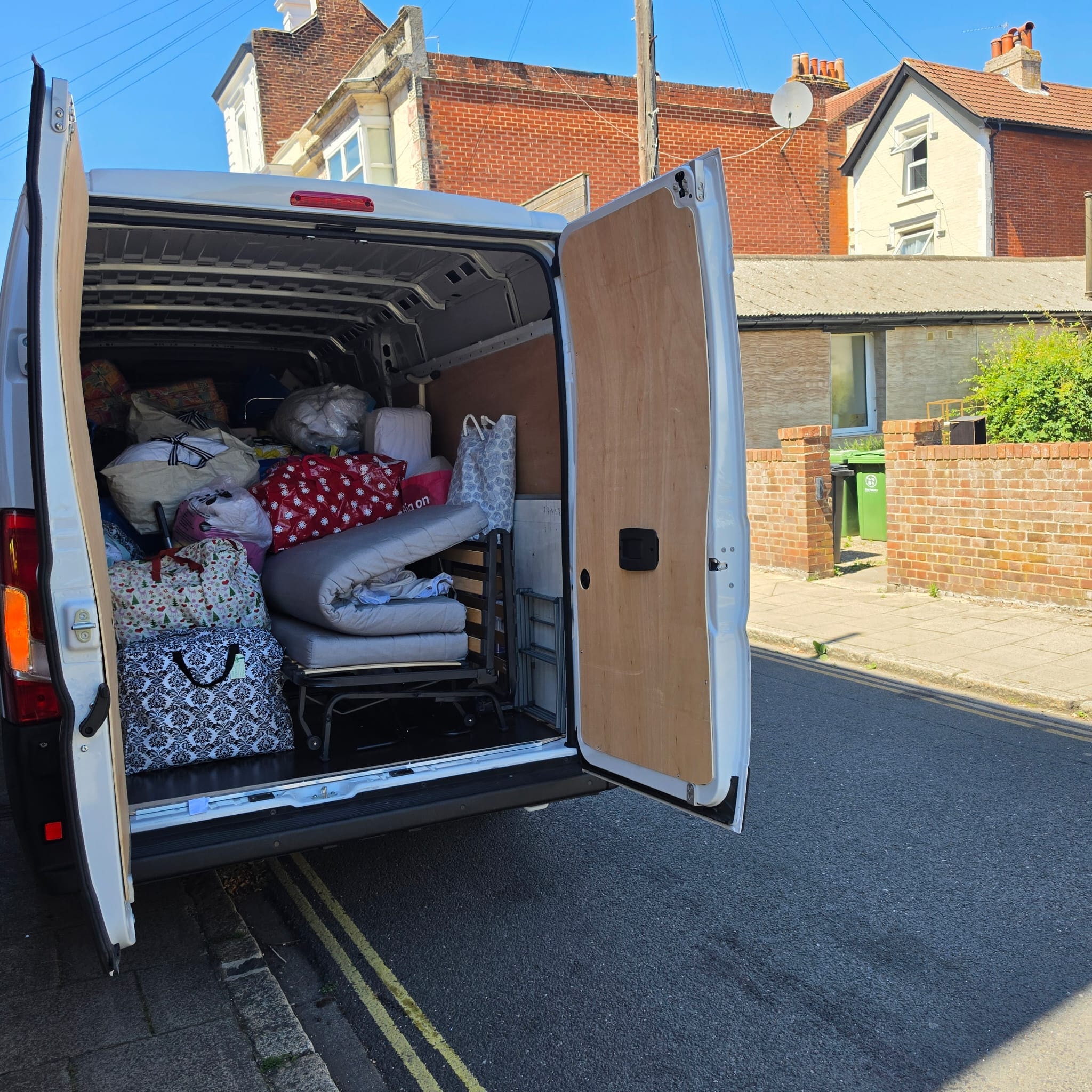 Van fully loaded with household belongings for a move